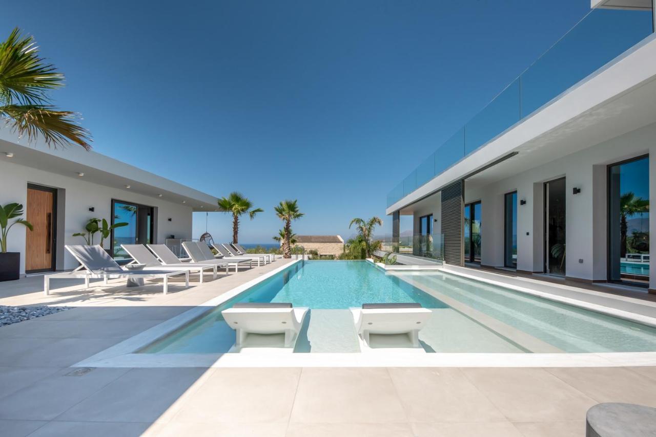 Villa Lydia I Superb Views, Two Pools, Next To The City Киссамос Экстерьер фото